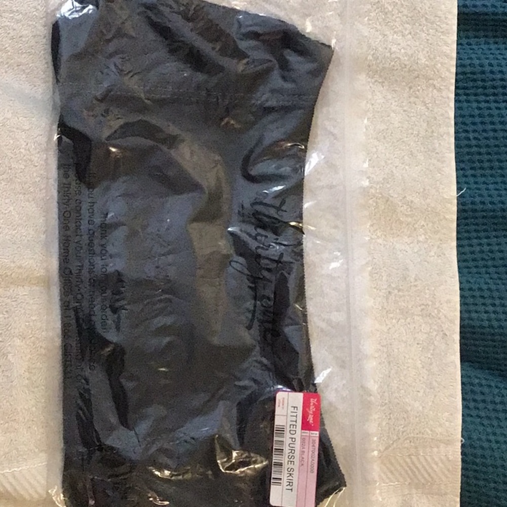 Thirty-one fitted purse skirt